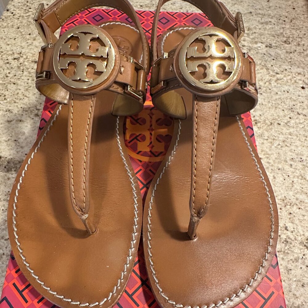 Tory Burch Cassia Flat Thong - Tan - size 7